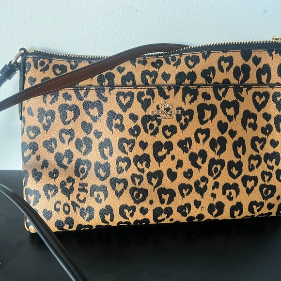 Coach - Picture 2 of 3